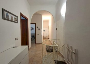 Three-room apartment Piazza Della Repubblica, Sedriano - photo 10