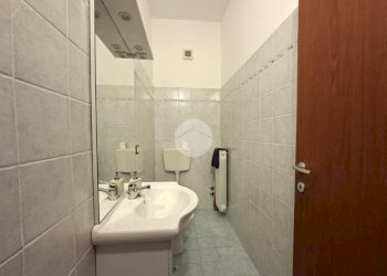 Three-room apartment Piazza Della Repubblica, Sedriano - photo 18