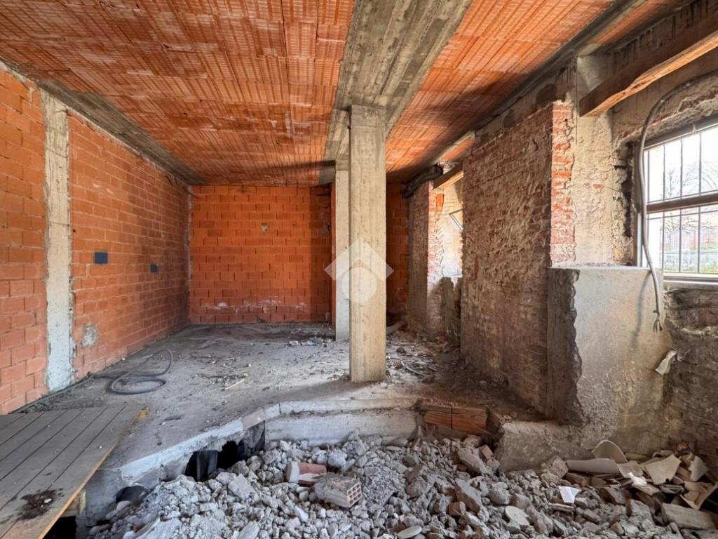 Box Corso Re Umberto, Verzuolo - photo 3