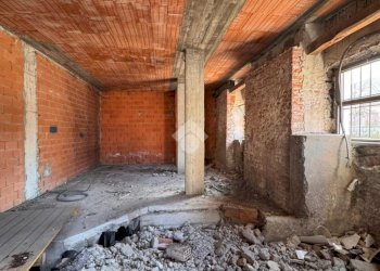 Box Corso Re Umberto, Verzuolo - photo 3