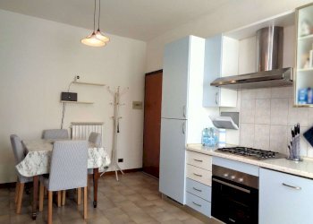 One-room apartment Bernareggio - photo 1