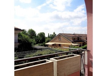 One-room apartment Bernareggio - photo 4