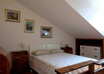 One-room apartment Bernareggio - photo 11