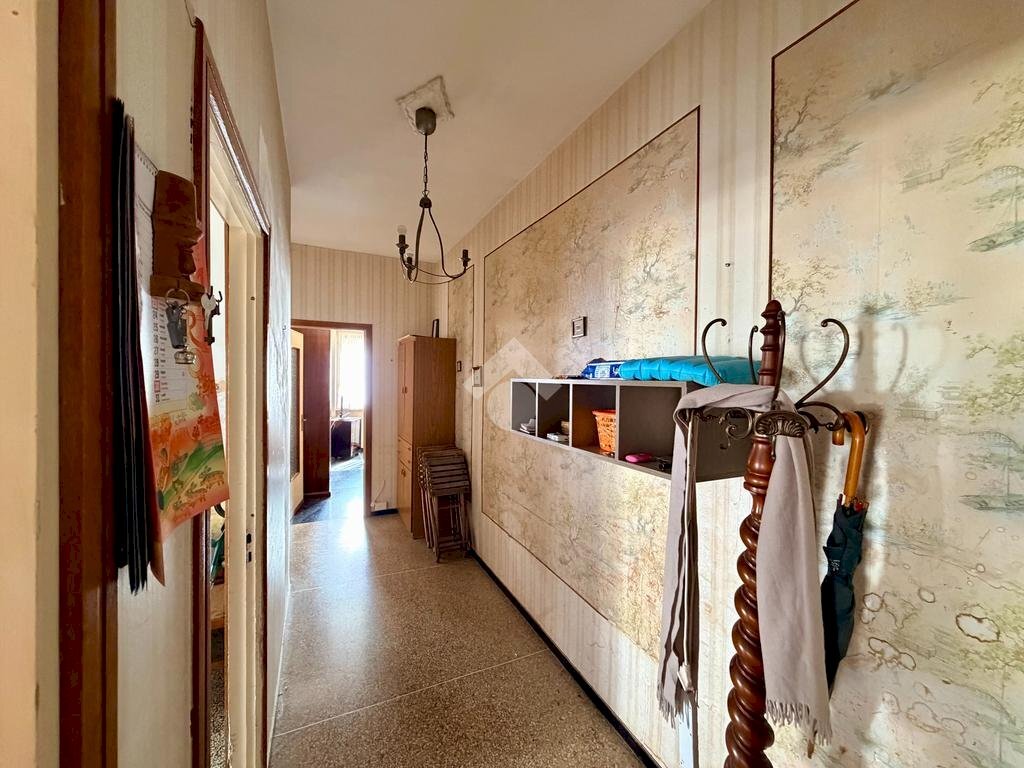 Four-room apartment Via Nino Bixio, Albisola Superiore - photo 2