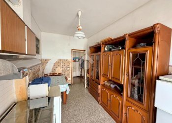 Four-room apartment Via Nino Bixio, Albisola Superiore - photo 5