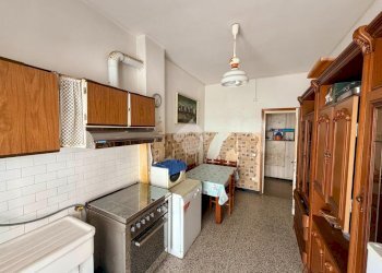 Four-room apartment Via Nino Bixio, Albisola Superiore - photo 7