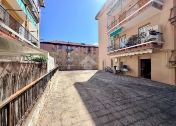 Four-room apartment Via Nino Bixio, Albisola Superiore - photo 24