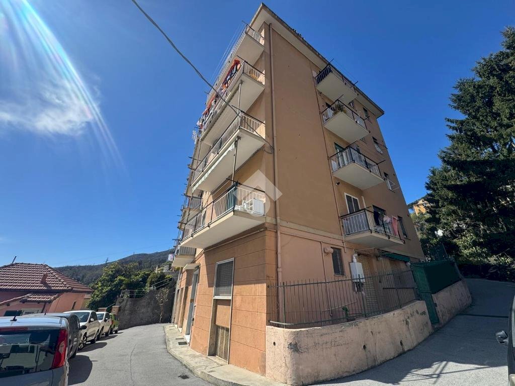 Trilocale Salita Inferiore di Murta, Genova (zona Bolzaneto) - foto 1