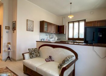 Three-room apartment Via san rocco, Grugliasco - photo 2