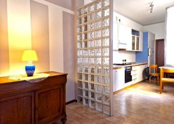 Cucina - Bilocale via Sant'Isaia, 34, Bologna (zona Centro Storico) - foto 1