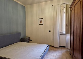 Camera da letto - Bilocale via Sant'Isaia, 34, Bologna (zona Centro Storico) - foto 24