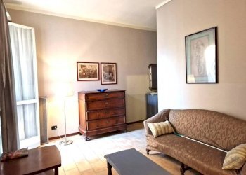 Salone - Two-room apartment via Sant'Isaia, 34, Bologna (neighborhood Centro Storico) - photo 4