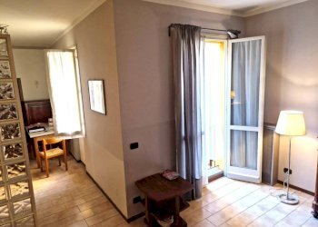 Camera da letto - Bilocale via Sant'Isaia, 34, Bologna (zona Centro Storico) - foto 6