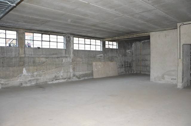 Magazzino - Warehouse via Monterosso, Cardano al Campo - photo 1