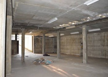 Magazzino - Warehouse via Monterosso, Cardano al Campo - photo 4