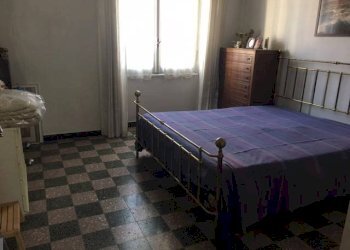 Camera da letto - Four-room apartment via Giovanni Plana, Alessandria - photo 20