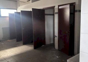 Interno non residenziale - Negozio via Filippo Turati, 35, San Martino Siccomario - foto 12