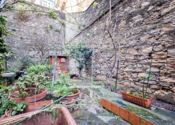 Giardino - Trilocale via Aldo Acquarone, Genova (zona Castelletto) - foto 13