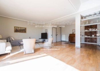 Salone - Appartamento viale Arezzo, Genova (zona Albaro) - foto 8