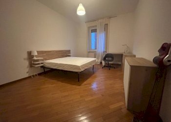 Camera da letto - Three-room apartment via Edoardo Bassini, 41, Milano (neighborhood Lambrate) - photo 4