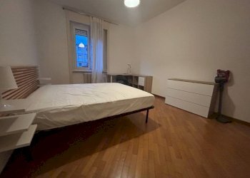 Camera da letto - Three-room apartment via Edoardo Bassini, 41, Milano (neighborhood Lambrate) - photo 5