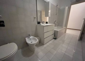 Bagno - Three-room apartment via Edoardo Bassini, 41, Milano (neighborhood Lambrate) - photo 7