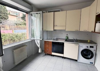 Cucina - Appartamento via Raffaele Ricca, 16, Genova (zona Marassi) - foto 7