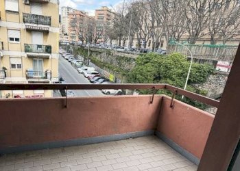 Terrazzo - Appartamento via Raffaele Ricca, 16, Genova (zona Marassi) - foto 14