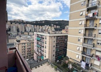 Vista - Appartamento via Raffaele Ricca, 16, Genova (zona Marassi) - foto 15