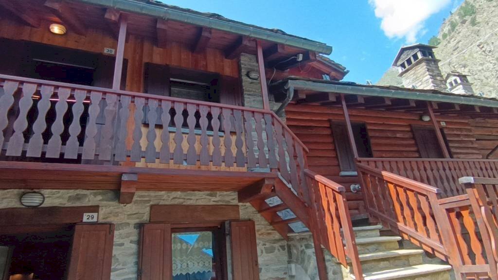 Facciata - Three-room apartment Frazione Carrè, 6, Rhemes-Notre-Dame - photo 1