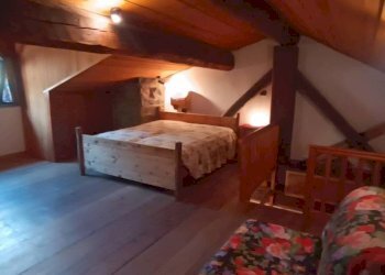 Camera da letto - Three-room apartment Frazione Carrè, 6, Rhemes-Notre-Dame - photo 34