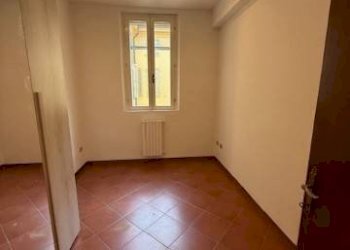 Camera da letto - Four-room apartment corso Vittorio Emanuele II, Modena (neighborhood Centro Storico) - photo 13
