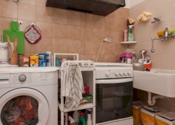 Cucina - Appartamento via Claudio Luigi Berthollet, 42, Torino (zona San Salvario) - foto 4