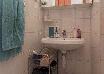 Bagno - Appartamento via Claudio Luigi Berthollet, 42, Torino (zona San Salvario) - foto 10