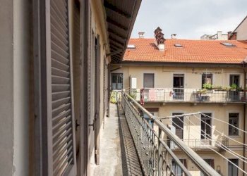 Balcone - Appartamento via Claudio Luigi Berthollet, 42, Torino (zona San Salvario) - foto 17