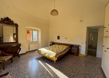 Camera da letto - Appartamento via Acquasanta, Genova - foto 5