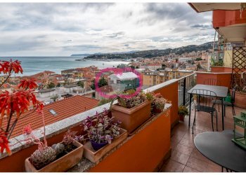 Foto 2 - Two-room apartment via Giovane Italia, Varazze - photo 2