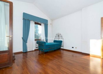 Camera da letto - Villa via Combaluetto, 21, Trana - foto 35