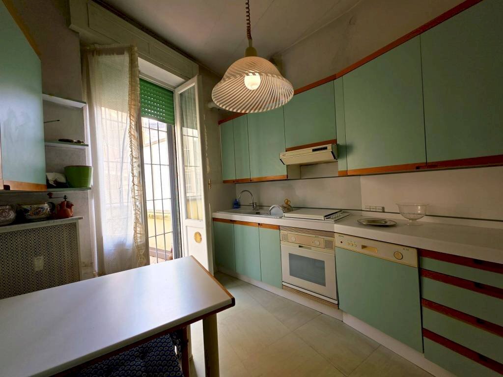 Cucina - Quadrilocale via Giuseppe Verdi, Parma - foto 2