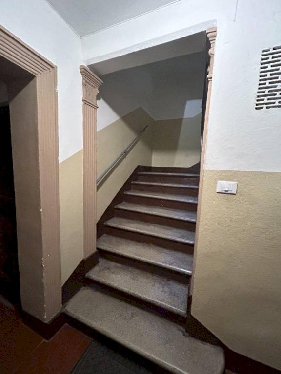 Interno palazzo - Quadrilocale via Solferino, Bologna (zona Colli) - foto 3