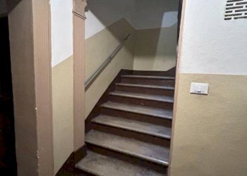 Interno palazzo - Quadrilocale via Solferino, Bologna (zona Colli) - foto 3