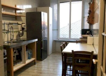 Cucina - Quadrilocale via Antonio Gramsci, 21, Genova (zona Centro Storico) - foto 5