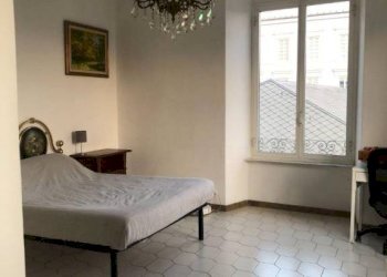 Camera da letto - Appartamento via Antonio Gramsci, 21, Genova (zona Centro Storico) - foto 11