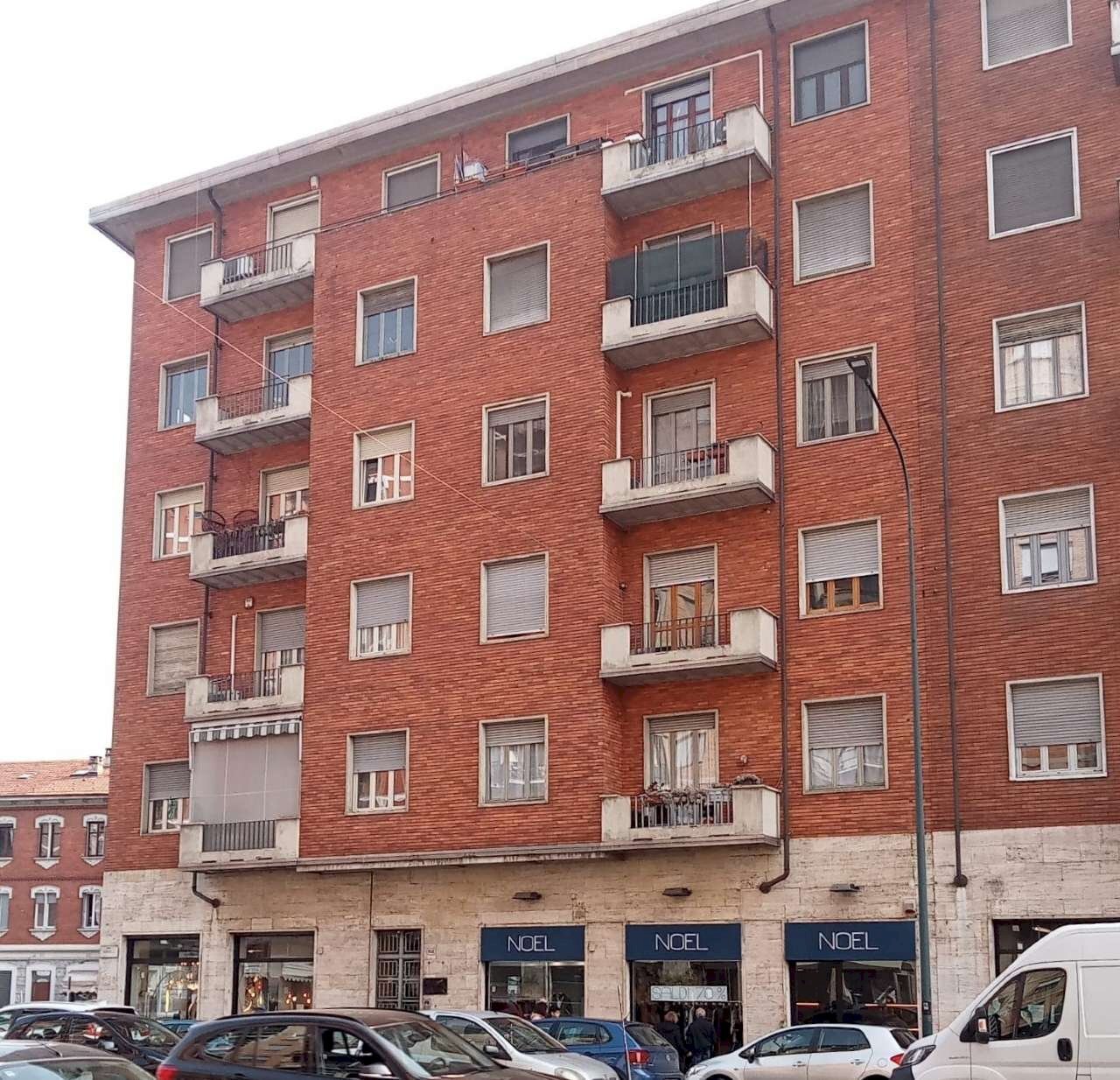 stabile - Trilocale corso Vercelli, 164, Torino (zona Rebaudengo) - foto 1