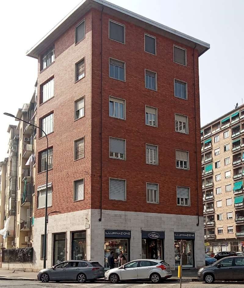 stabile - Trilocale corso Vercelli, 164, Torino (zona Rebaudengo) - foto 3