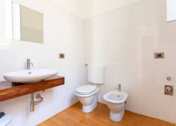 Bagno - Appartamento via Giuseppe Garibaldi, 13, Torino (zona Centro) - foto 12