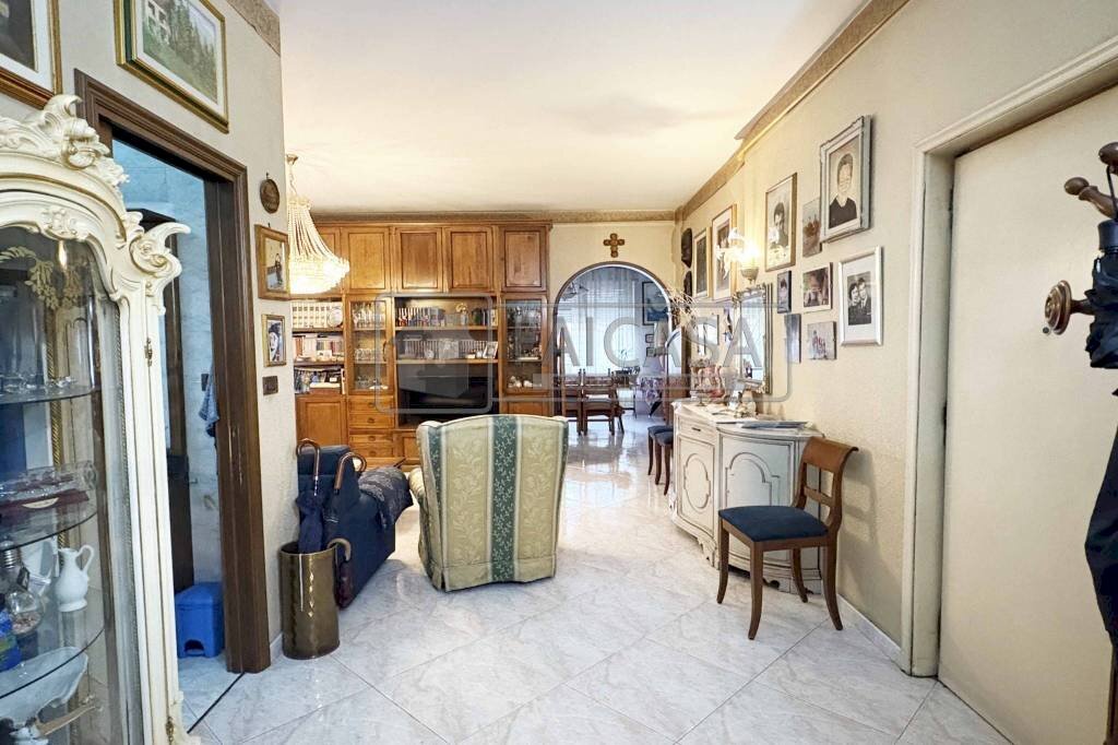 Ingresso - Four-room apartment corso Alessandro Tassoni, 66, Torino (neighborhood San Donato) - photo 3