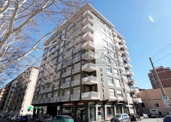 Facciata - Four-room apartment corso Alessandro Tassoni, 66, Torino (neighborhood San Donato) - photo 1