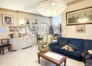 Salone - Four-room apartment corso Alessandro Tassoni, 66, Torino (neighborhood San Donato) - photo 5