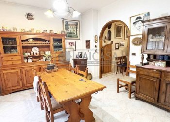 Salone - Four-room apartment corso Alessandro Tassoni, 66, Torino (neighborhood San Donato) - photo 7